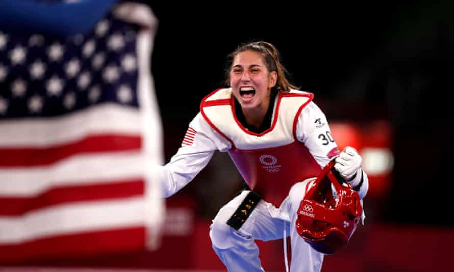 Токио 2020-д АНУ-ын анхны алтан медалийг хүртсэн 18 настай Анастасия Золотик 