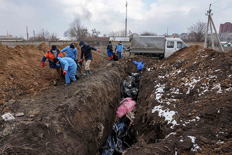 Цогцосуудын заримыг уутанд хийж, заримыг нь зөвхөн хөнжил мэт зүйлд боожээ