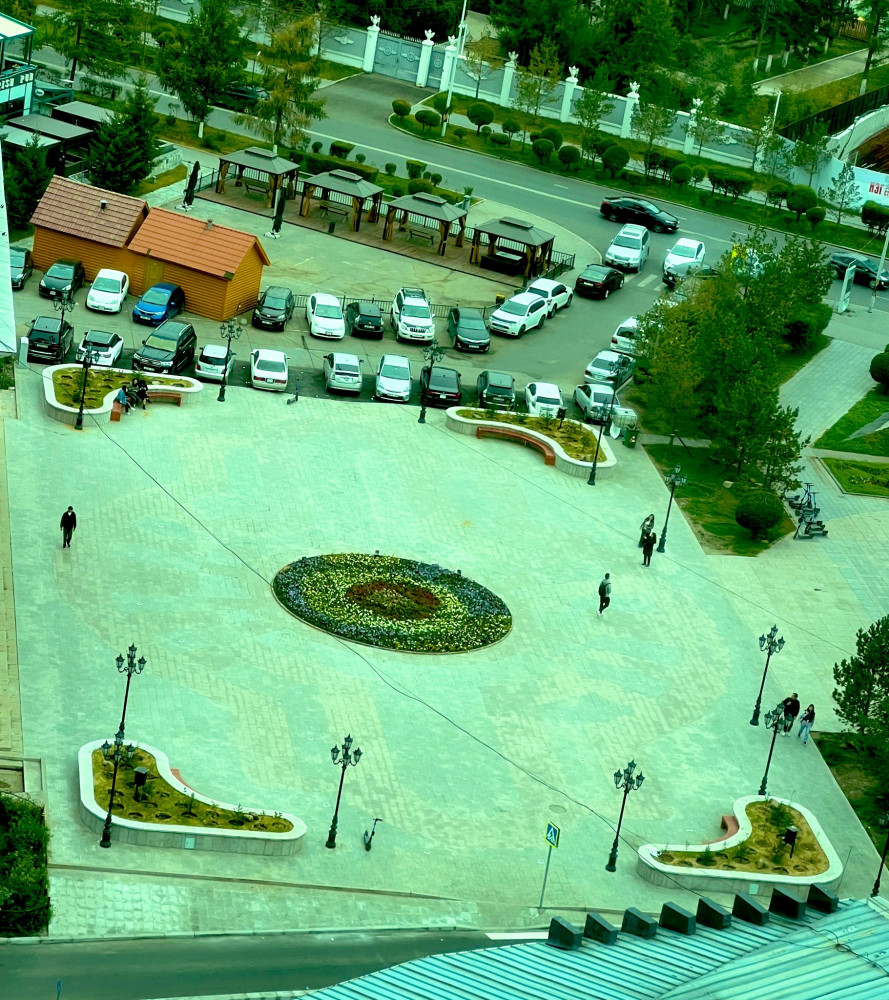 Гэрэл зургийг twitter.com/ZAYKASE хаягаас ашиглав