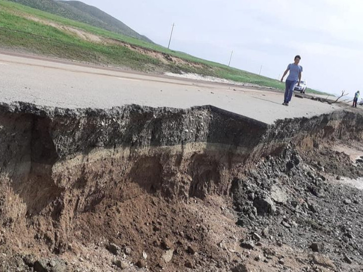 Баруун хараагийн автозамд эвдрэл үүсчээ