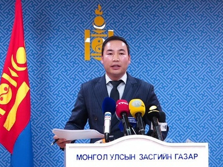 Ц.Ганзориг: Цагаан сарын амралтын өдрүүдийг ажлын өдөр болгох асуудлыг хэлэлцээгүй 