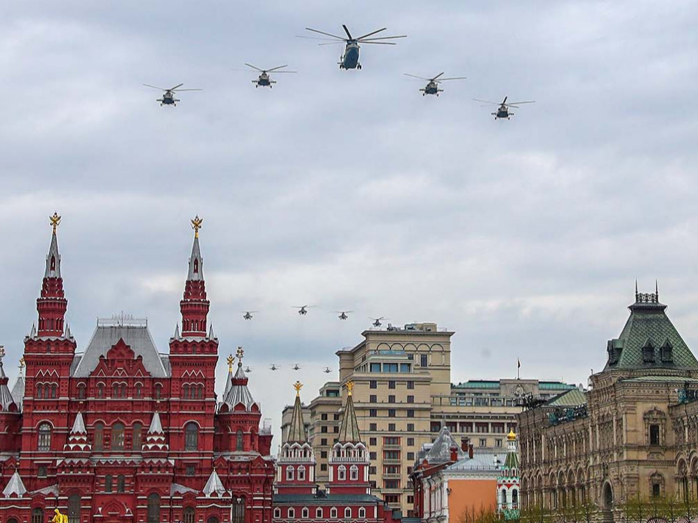 ВИДЕО: Оросууд цар тахлын үед Ялалтын баярыг хэрхэн тэмдэглэж байна вэ