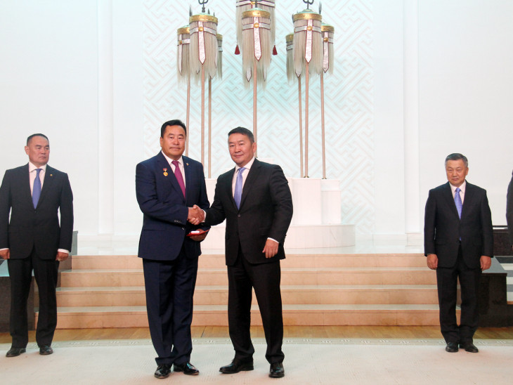 Х.Баттулгын зөвлөх асан Я.Санжмятавыг ИЗНН-д албан ёсоор элссэн гэж мэдэгдэв