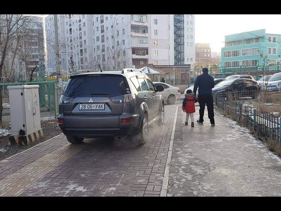 ВИДЕО: Дүрэм зөрчиж, өөрийгөө цагдаа хэмээн худал хэлсэн иргэнд хариуцлага тооцжээ