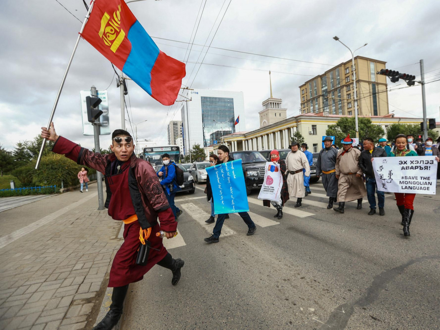 ТЭД БИДНИЙ ТУХАЙ: Хятадын хэлний бодлого Монгол бичгийн сэргэн мандалтын эхлэл болжээ