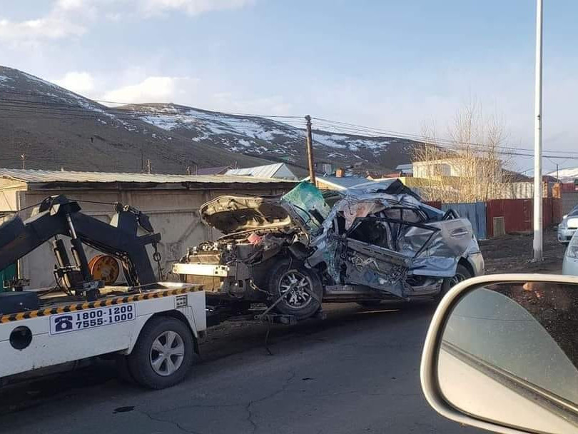 “Бэлх” зуслангийн замд зам тээврийн ноцтой осол гарч, хоёр хүн амиа алджээ