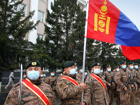 ФОТО: Ялалтын баярын парадад алхах Монголын цэргүүд нэгдсэн бэлтгэлд оролцжээ