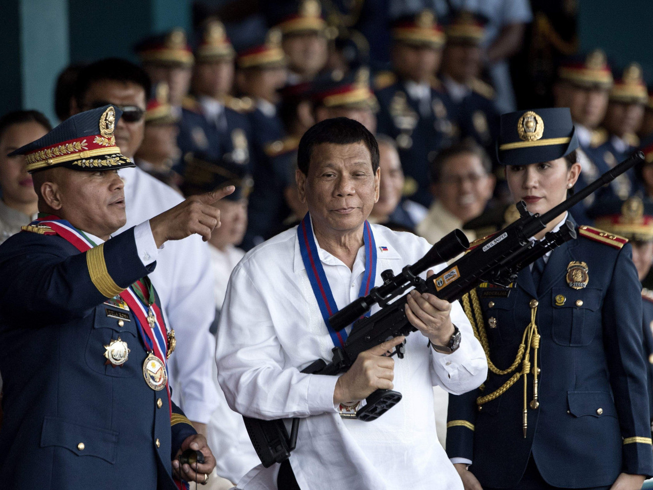 Филиппиний Ерөнхийлөгч "вакцин хийлгээгүй иргэдийг шоронд хорино" гэж заналхийлэв
