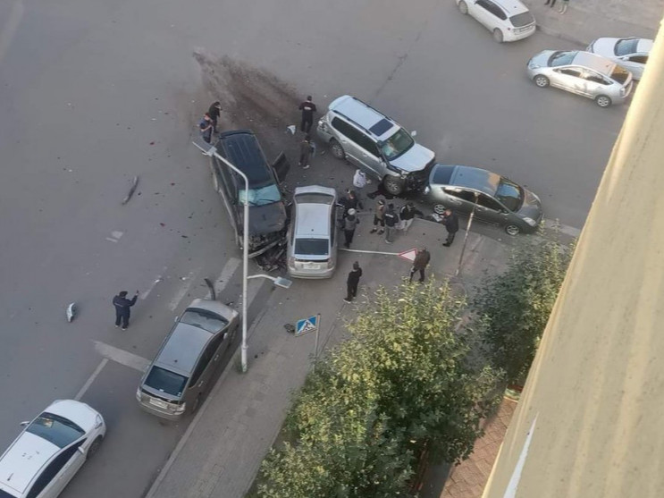 Хангай хотхоны уулзварт дөрвөн машин мөргөлдсөн ноцтой осол гарчээ 