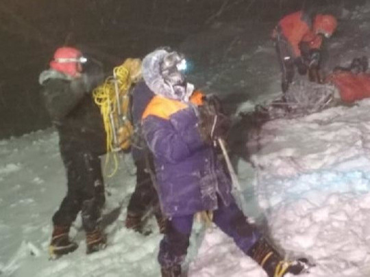 ВИДЕО: Эльбрус уул руу авирсан ОХУ-ын таван иргэн буцах замдаа осолдож, нас баржээ