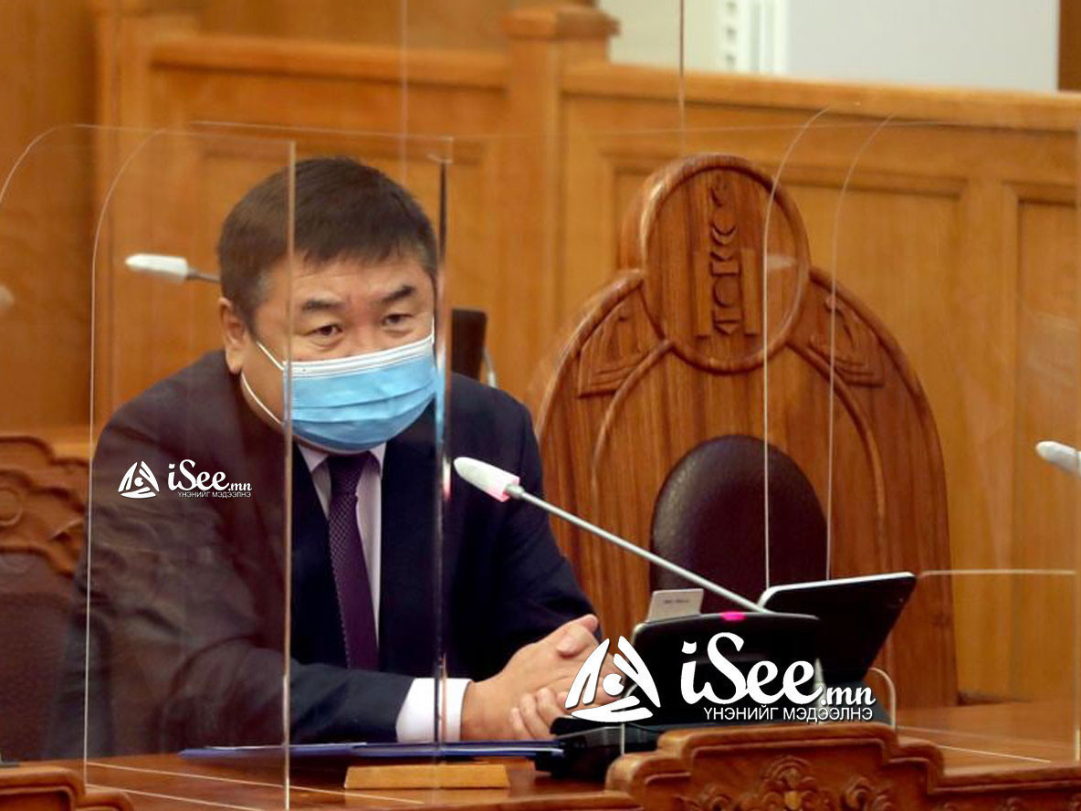ВИДЕО: УИХ-ын гишүүн Д.Ганбатыг ШШГЕГ-ын харьяа 461 дүгээр анги руу орох гэхэд нь алба хаагчид нэвтрүүлэхгүй УУРЛУУЛАВ