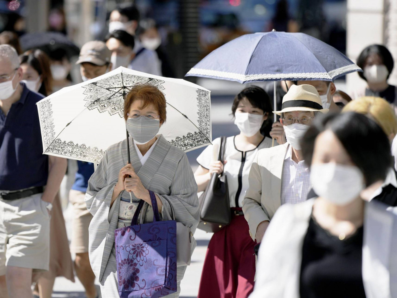 Японд халдварын тархалт эрчимтэй буурч, нийслэл Токиод сүүлийн нэг хоногт 40 тохиолдол бүртгэгджээ