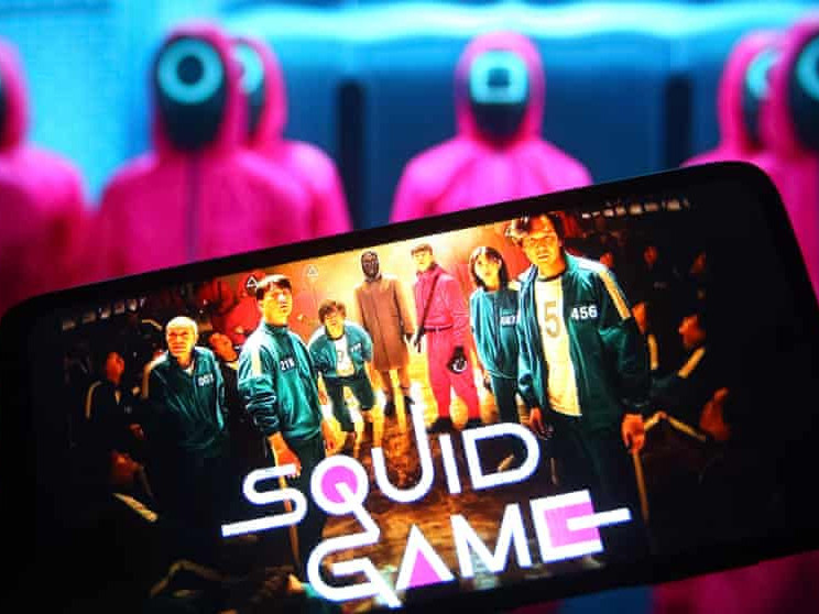 Нью-Йорк хотын сургуулиуд “Сүнсний баяр”-аар “Squid Game" цувралын хувцас өмсөхийг хоригложээ