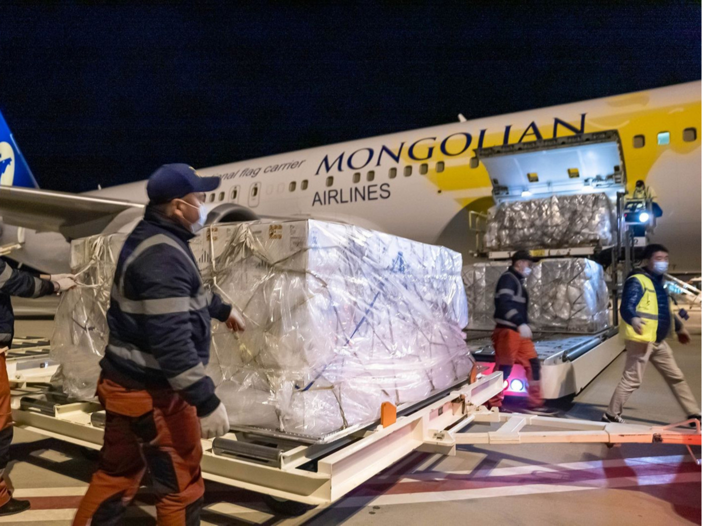 Засгийн газрын захиалгат эмнэлгийн зориулалттай ачааг өнөөдөр тээвэрлэж авчирна