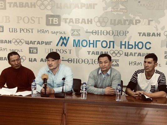 Холимог тулааны тамирчдын төлөөлөл "Фашистуудын хайраар дутаагүй" сэдвээр мэдээлэл хийлээ