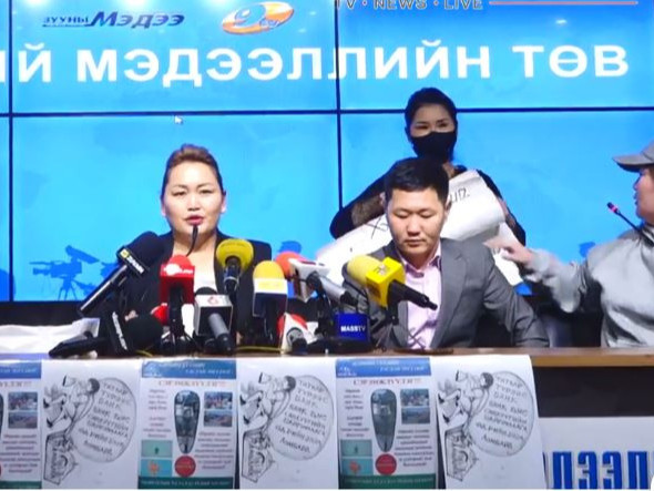 Худалдаа эрхлэгч ээж, эмэгтэйчүүд эсэргүүцлээ илэрхийлж, нүцгэн жагсана гэв