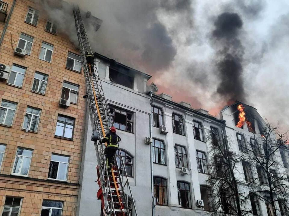 ВИДЕО: Харьковт дахин дэлбэрэлт болж байна