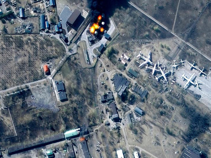 “Оросын агаарын довтолгоонд Луцк, Ивано-Франковск хотууд өртсөн” гэж Их Британийн БХЯ-наас мэдэгдэв