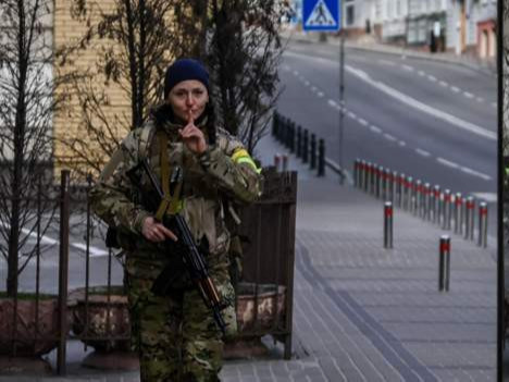 "Киевт нэвтрэх гэсэн Оросын 127 хорлон сүйтгэгч баривчлагдсан" гэж Украины тал мэдэгдлээ