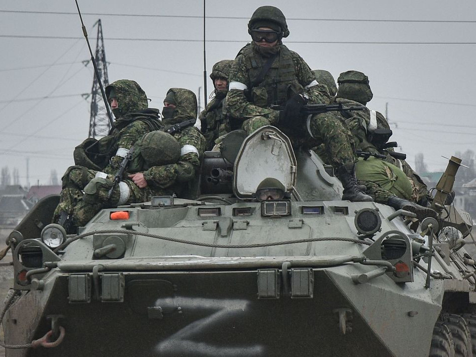 "Оросын цэргүүд өдрөөс өдөрт доройтож, Киевийн гадна бүслэгдэх эрсдэлтэй байна" гэж тагнуулууд мэдээлжээ