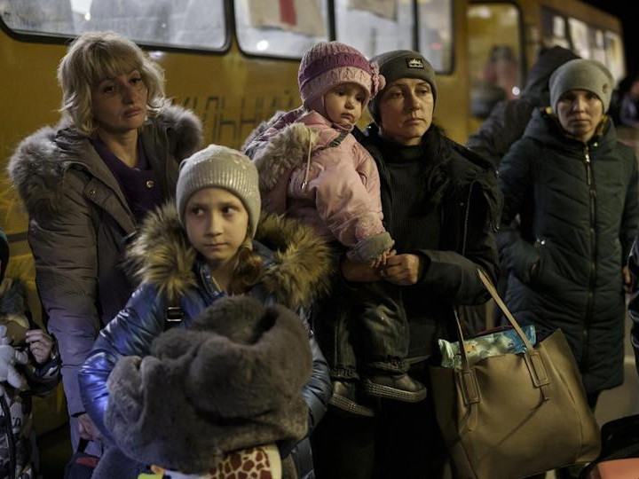 Мариуполь руу явсан нүүлгэн шилжүүлэх цувааг Оросын арми буцаасан гэж Украины тал мэдэгджээ