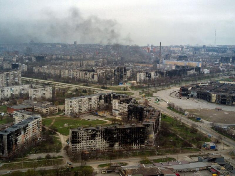 "Украины цэрэг болон энгийн иргэдийн хорогдож байгаа Азовсталь цогцолбор руу Оросууд дайрсаар байна" гэжээ