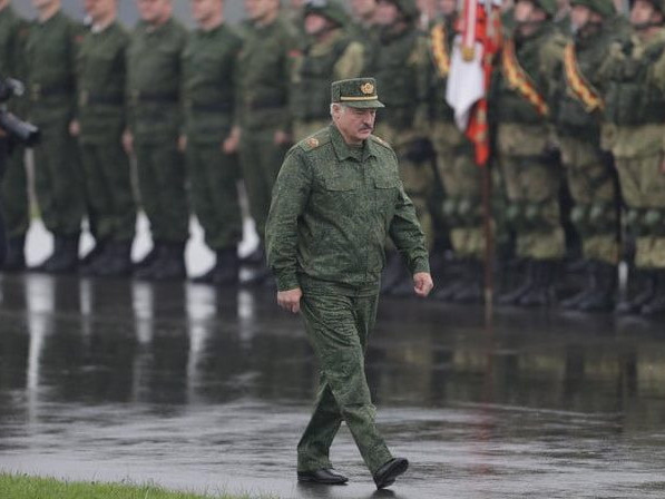 Беларусь улс Украины хойд хэсэгт томоохон хэмжээний цэргийн сургуулилт хийж байна