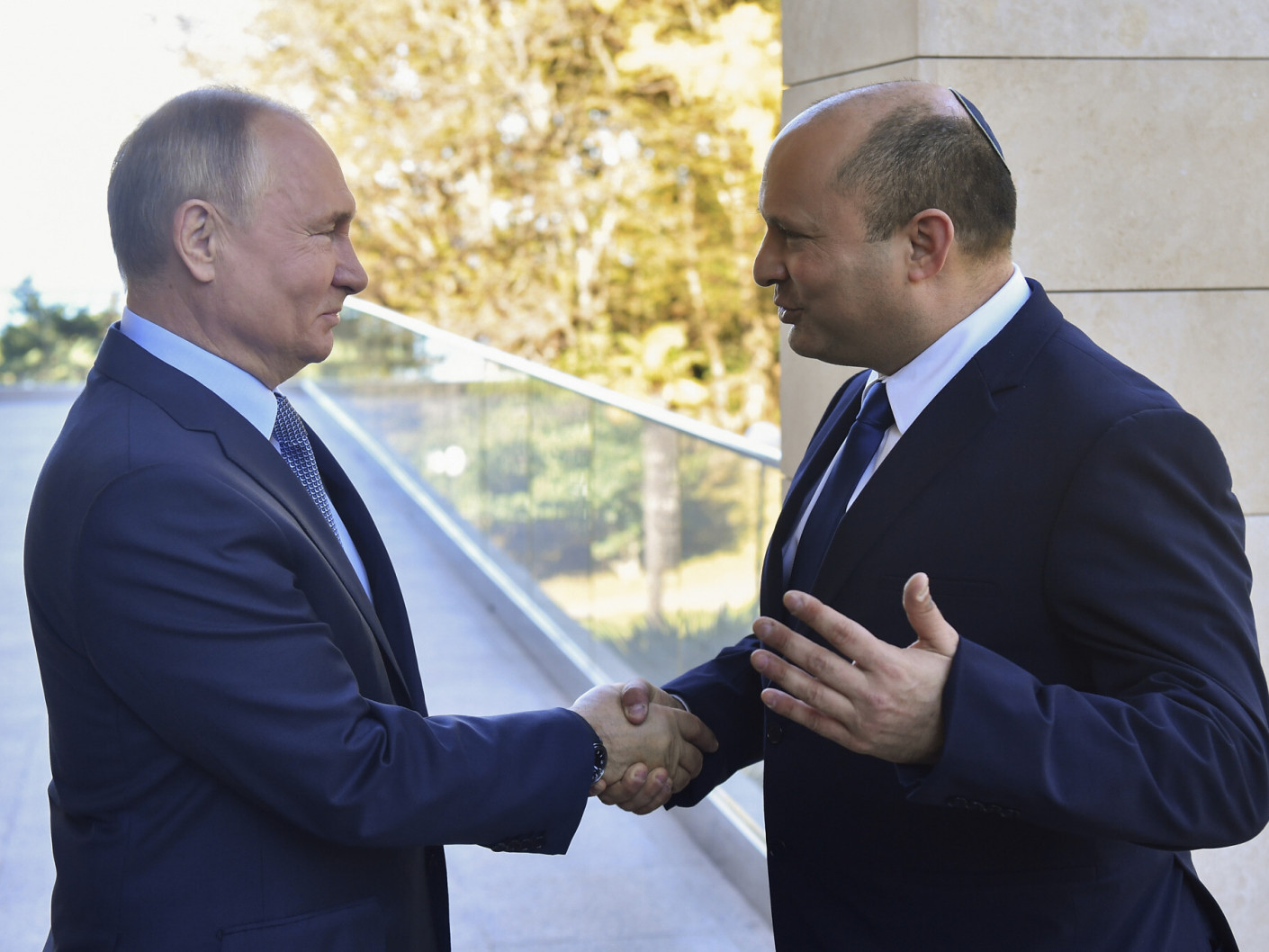 В.Путин Израилийн Ерөнхий сайдаас уучлалт гуйж, А.Гитлерийг еврей гэж хэлсэн С.Лавровыг хатуу зэмлэсэн гэжээ