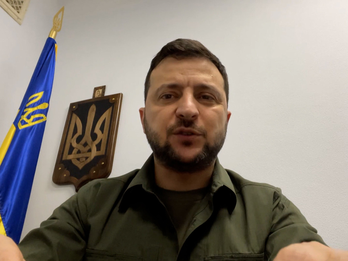 "Донбасст нөхцөл байдал туйлын хүнд байна" гэж В.Зеленский мэдэгджээ