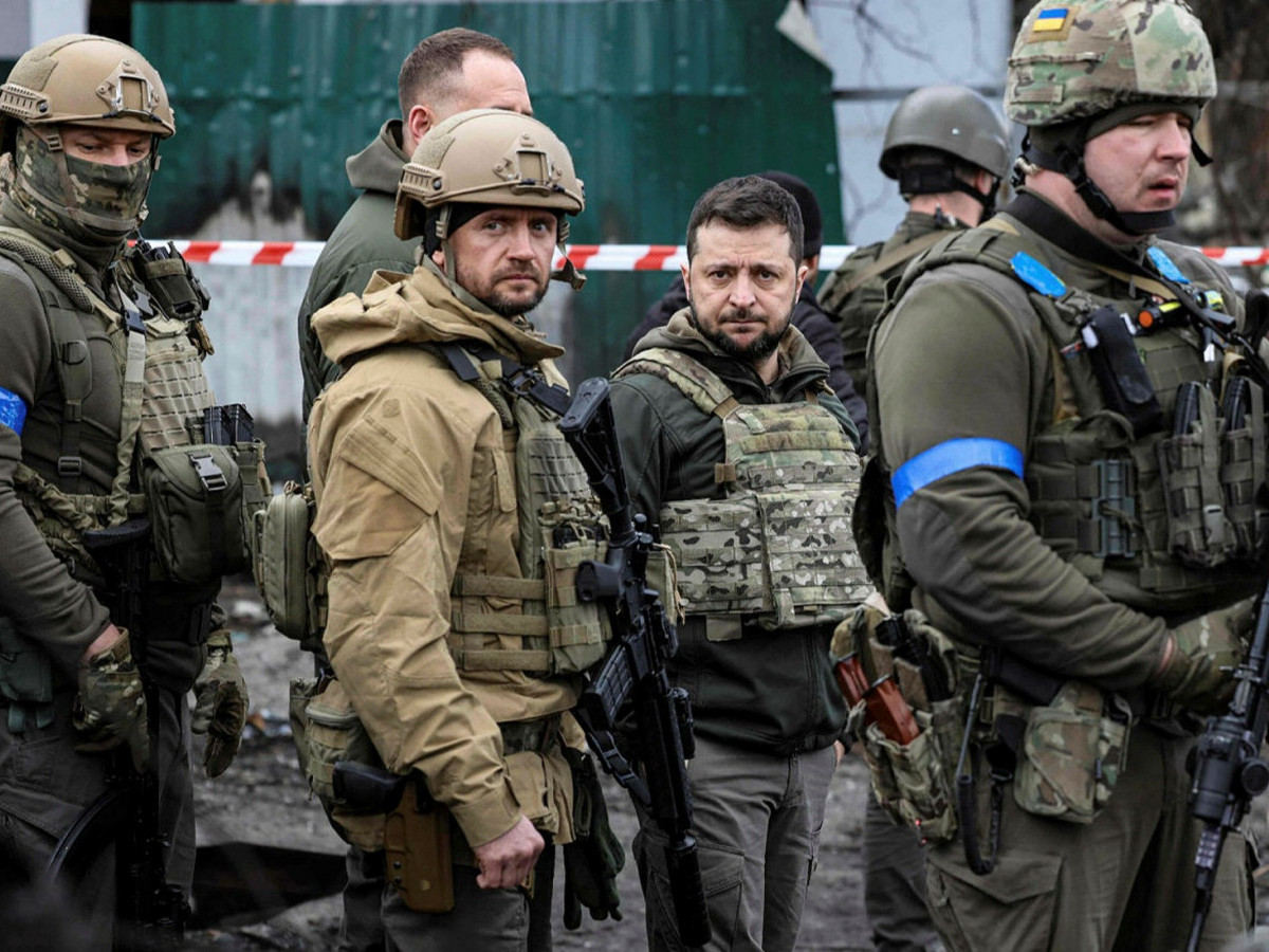 В.Зеленский Украинд илүү орчин үеийн пуужин эсэргүүцэх систем илгээхийг бусад оронд уриаллаа