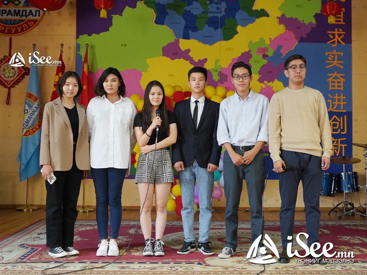 ВИДЕО: Монгол Хятадын “Найрамдал” сургуулийн найман сурагч БНХАУ-ын Засгийн газрын 100 хувийн тэтгэлгээр суралцахаар болжээ 