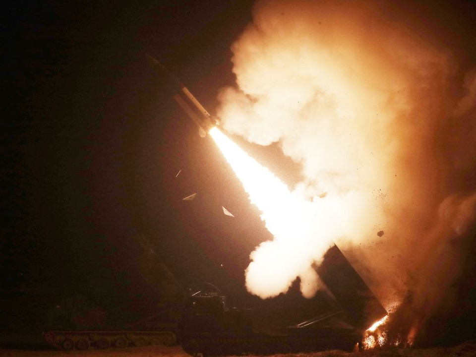 Хойд Солонгосын Японы дээгүүр харавсан пуужингийн хариу болгож БНСУ, АНУ-ын цэргийнхэн хамтарч дөрвөн пуужин харважээ