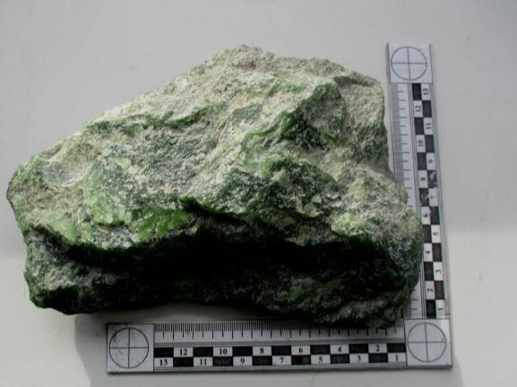 Монголын жуулчид ОХУ-аас хууль бусаар хаш чулууг гаргах гэж оролдсон гэж мэдээлжээ