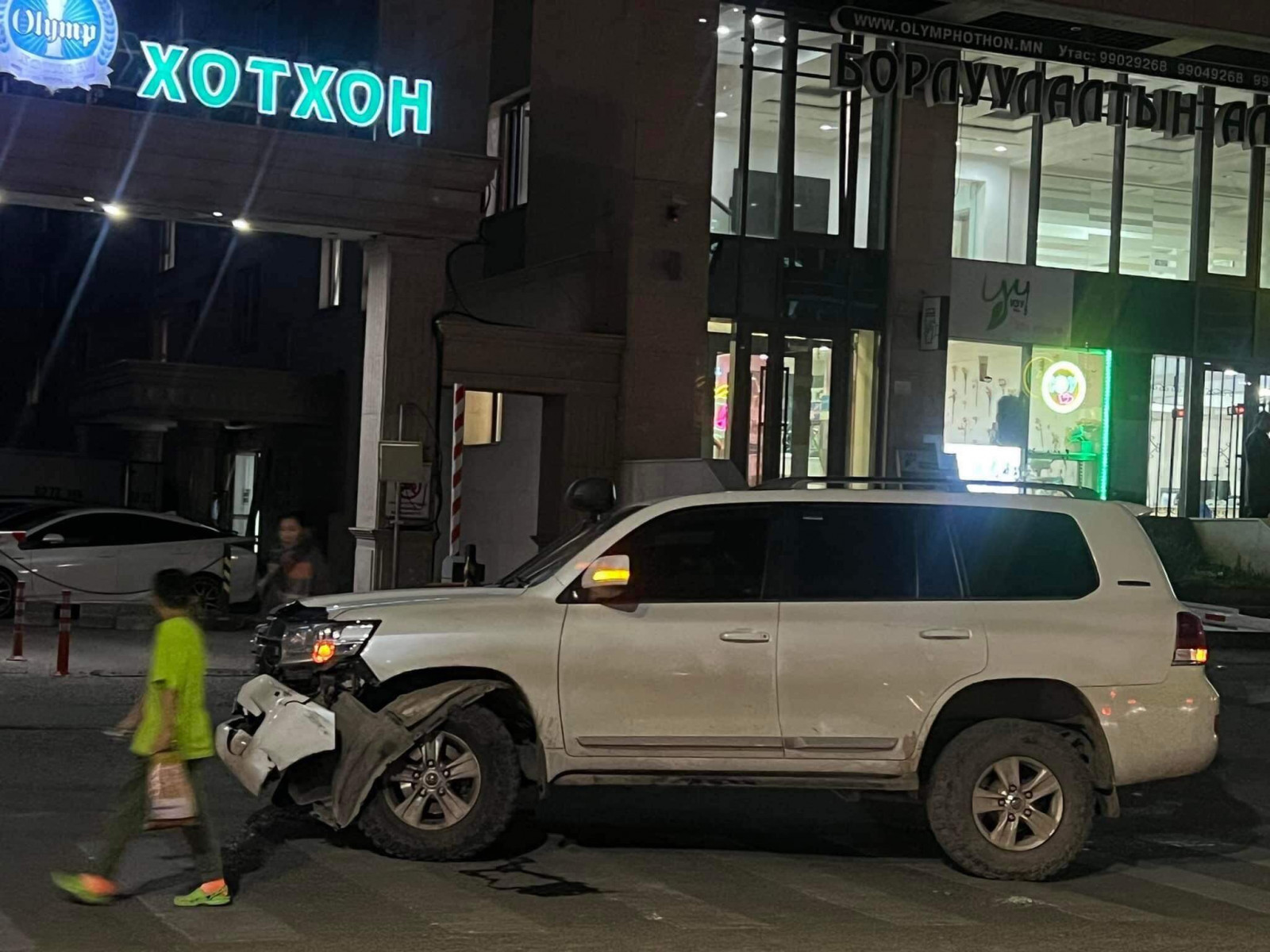 Урсгал сөрж 7 машин, хоёр бага насны хүүхэд мөргөсөн жолоочоос мансууруулах эм, сэтгэцэд нөлөөт бодис илрээгүй гэв