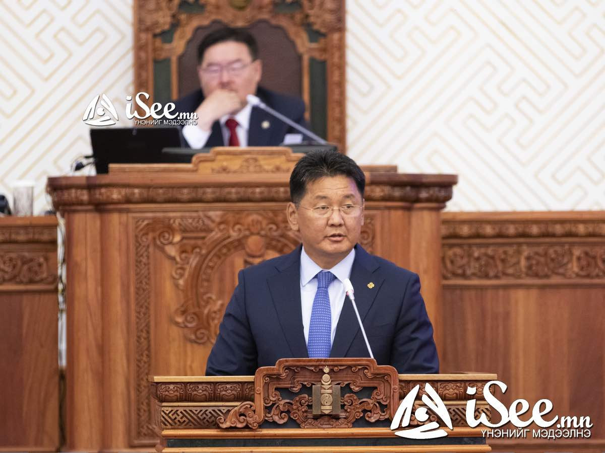 Монгол Улсын Ерөнхийлөгч анхан шатны шүүхийн 12 шүүгчийг томиллоо