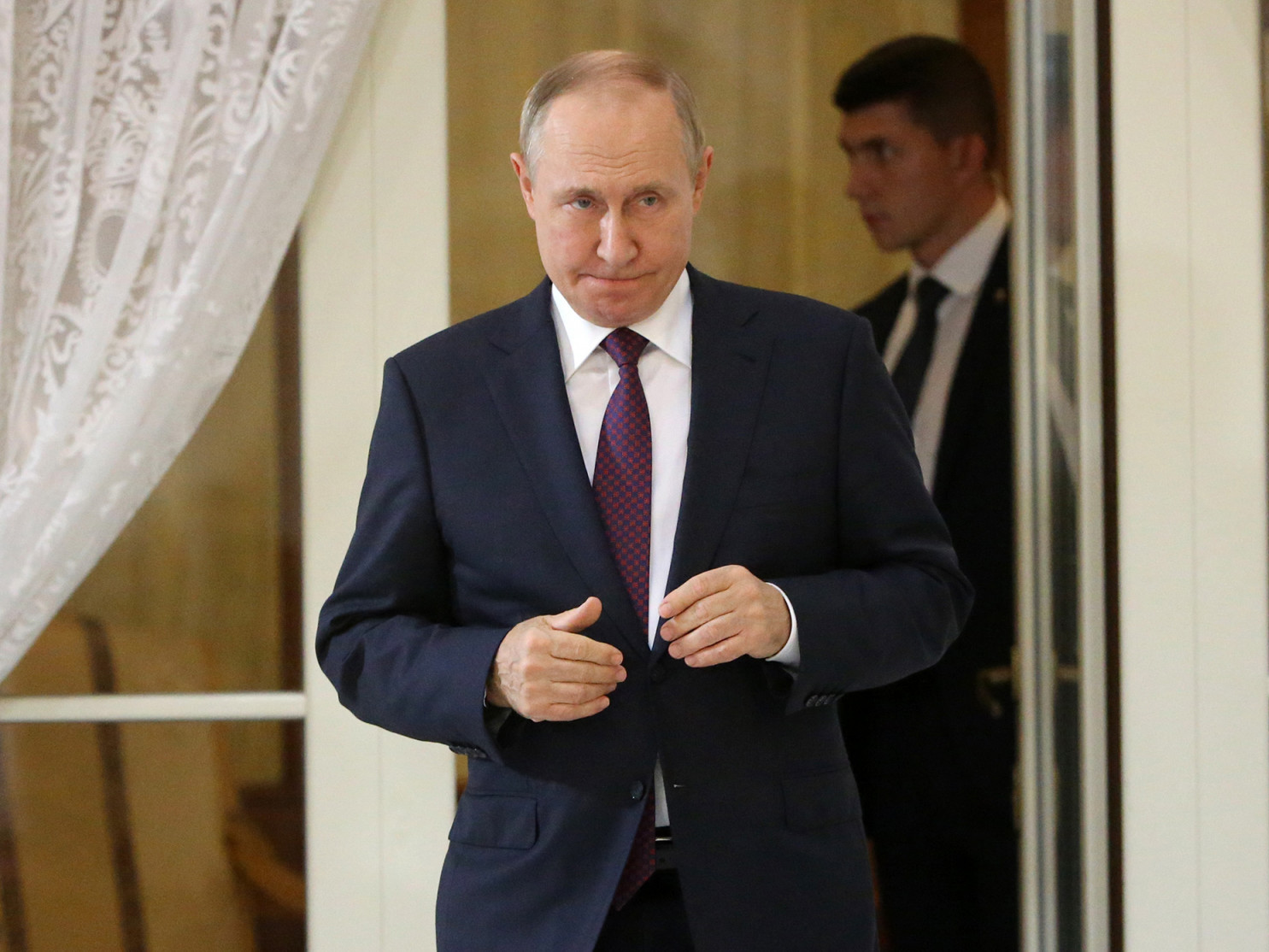  "Их 20"-ийн уулзалтад В.Путиныг урьсан "урилга"-аа татаж авахыг Украин болон барууны орнууд Индонезиос шаарджээ