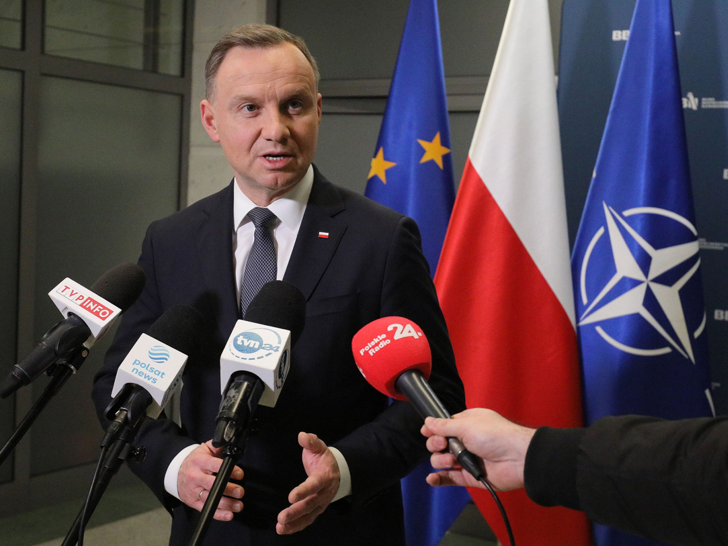 "Польш руу харвасан пуужин нь Украины хамгаалалтаас гарсан осол байж магадгүй" гэж мэдэгджээ