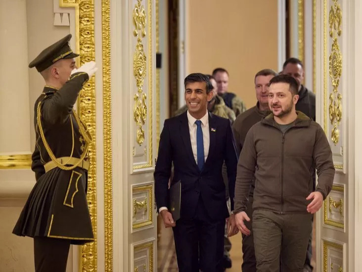 ВИДЕО: Английн ерөнхий сайд Р.Сунак Украинд айлчилж, батлан ​​хамгаалахын тусламж үзүүлэхээ амлажээ