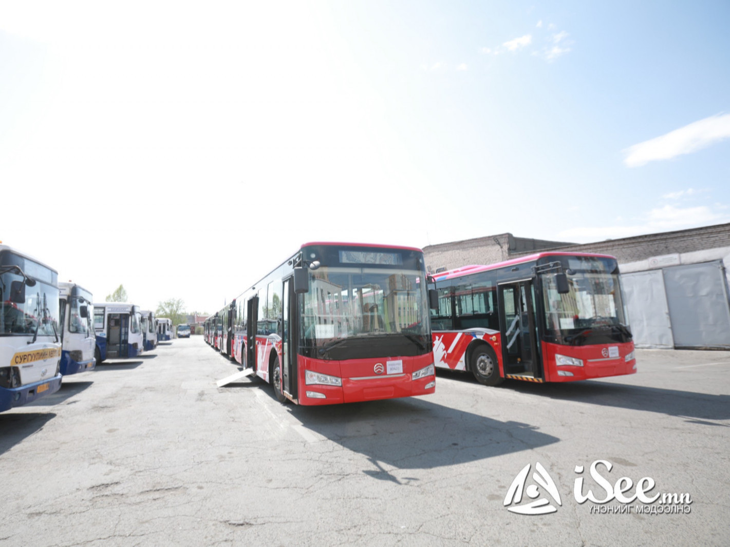 Маргааш гэхэд 30 шинэ автобусыг Замын-Үүдээс Улаанбаатарт авч ирнэ гэв