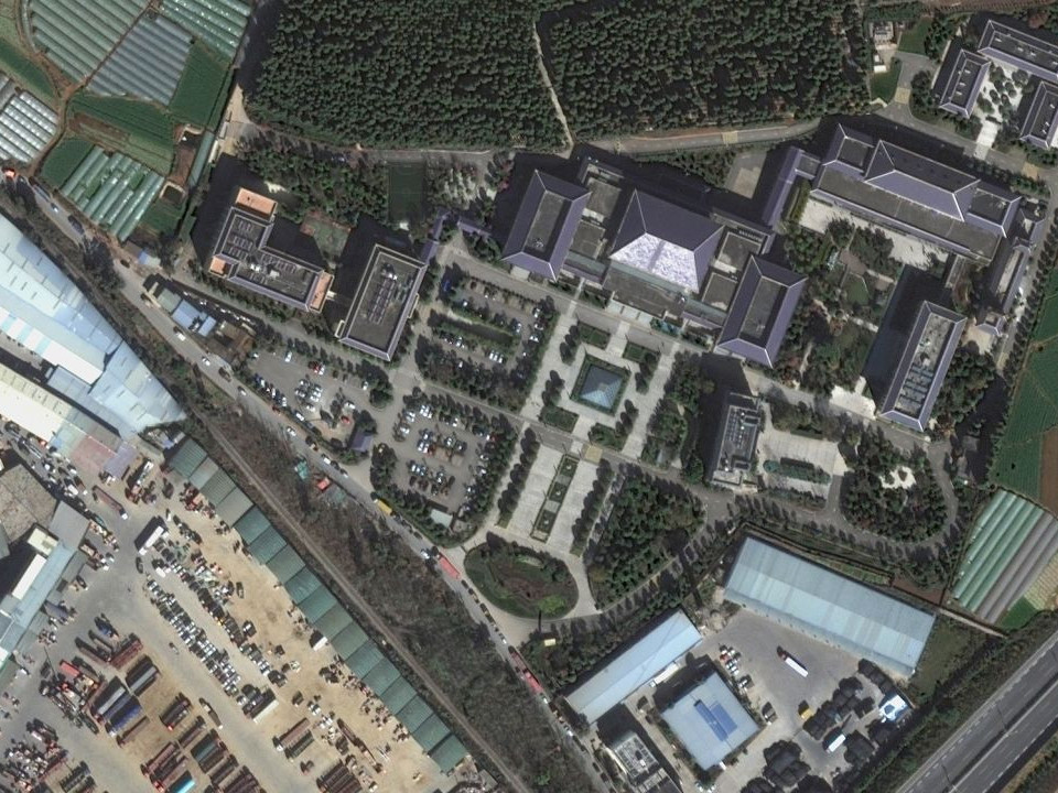 ФОТО: Хятадын шарил чандарлах, оршуулгын газруудад хөл хөдөлгөөн их байгаа нь хиймэл дагуулын зурагт харагджээ