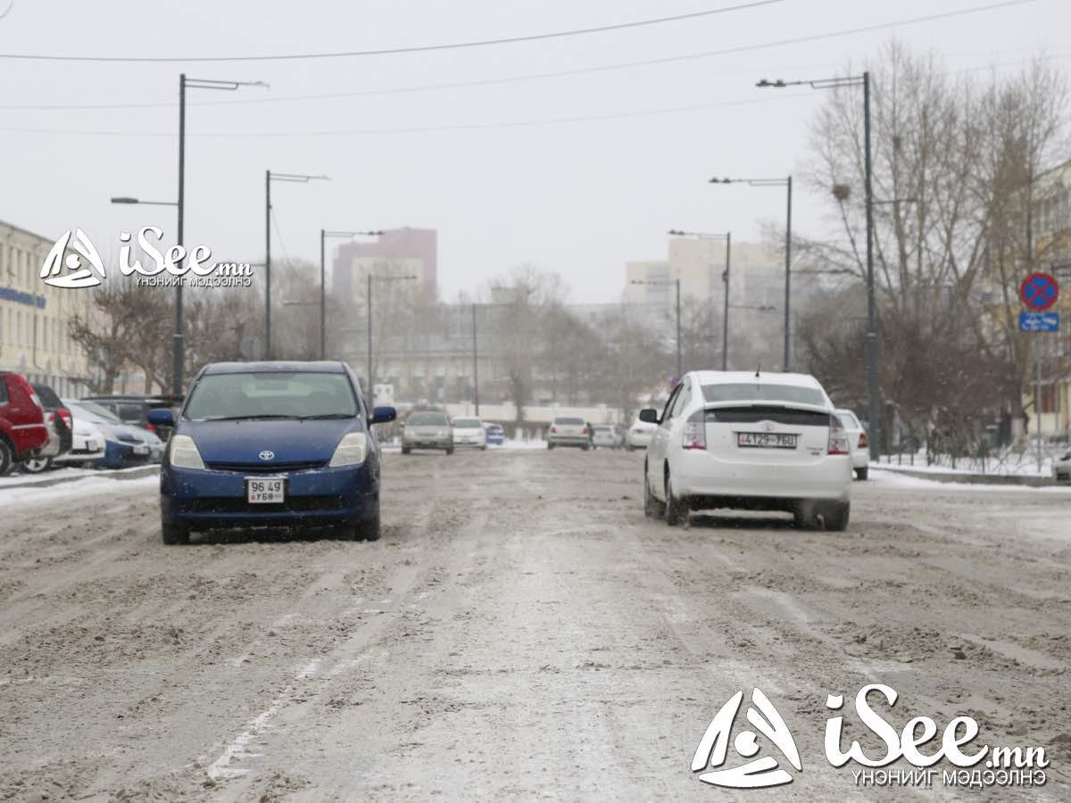 Сар шинийн баярыг тохиолдуулан автомашиныг улсын дугаарын тэгш, сондгойгоор хөдөлгөөнд оролцуулах саналыг Д.Сумъяабазарт хүргүүлжээ 