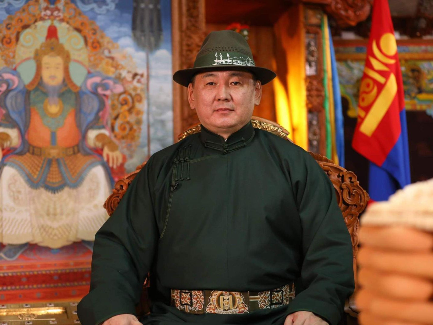 ВИДЕО: "Туулай жил монголчуудын эдийн засаг сэргэсэн хөгжил дэвшлийн жил байх болно" гэж Ерөнхийлөгч У.Хүрэлсүх мэндчилгээ дэвшүүлжээ