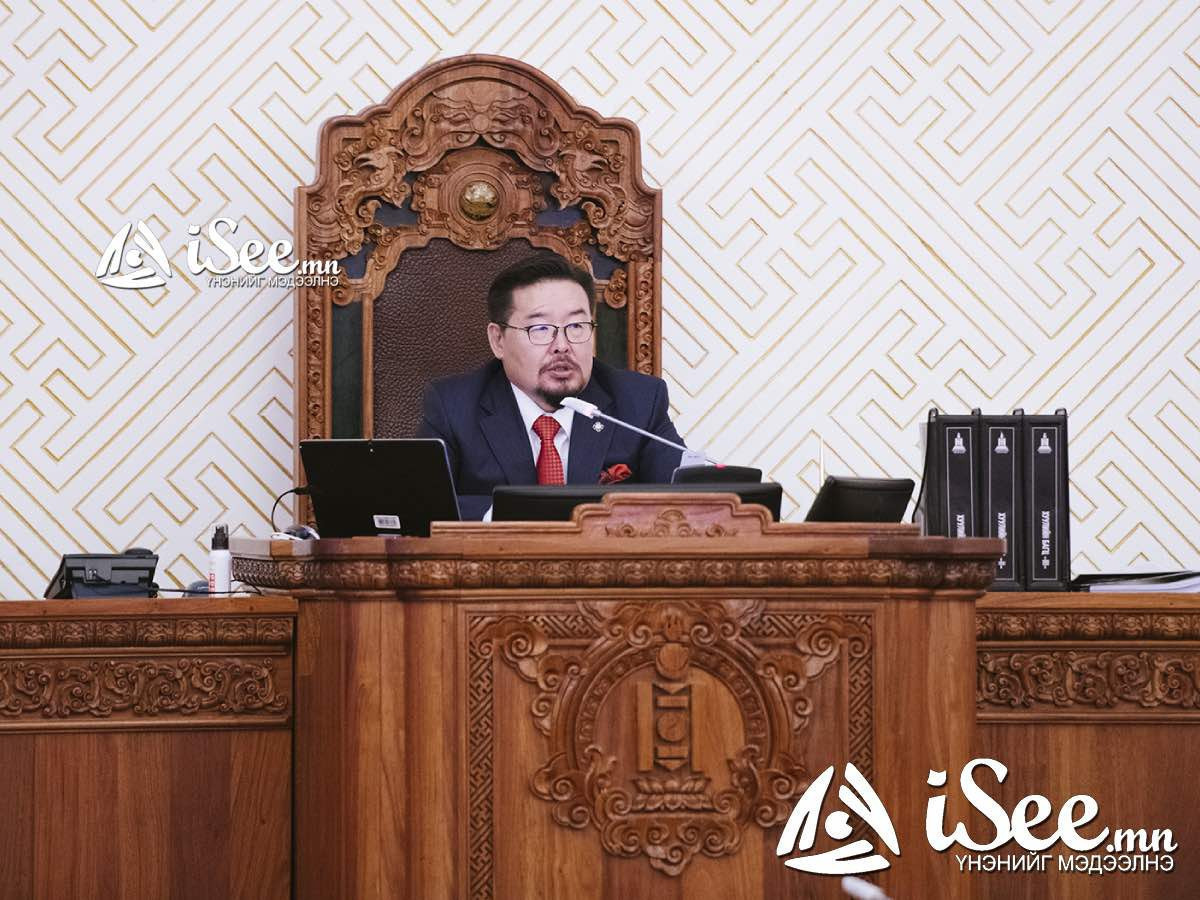Н.Алтанхуяг чуулганы хуралдааныг нээлттэй явуулахыг хүссэн ч хаалттай горимд шилжүүлэв 