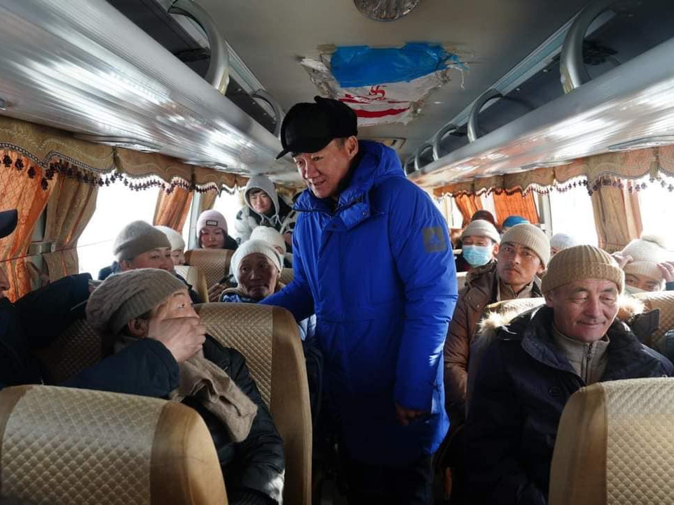 БНХАУ руу суудлын автомашинтай зорчих боломжийг бүрдүүлнэ