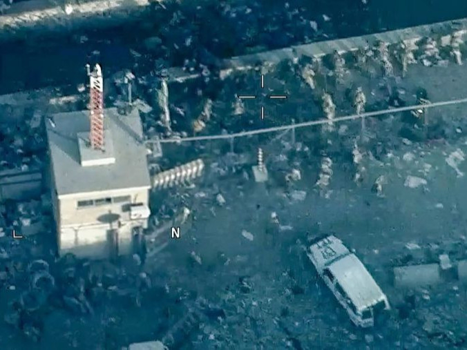 Кабул олон улсын нисэх онгоцны буудалд халдлага үйлдэгч этгээдийг Талибанууд устгасан байна