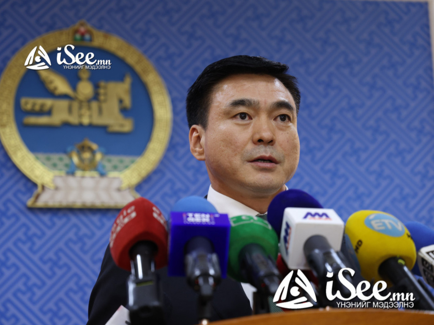 Шадар сайдын нэр төрд халдсан пост бичээд 500 мянган төгрөгөөр торгуулжээ