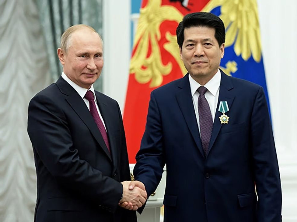 Хятадын төлөөлөгч "Украины эзлэгдсэн газар нутгийг Орост шилжүүлэн өгөх ёстой" хэмээн ЕХ-ны удирдлагуудыг ятгахыг оролджээ