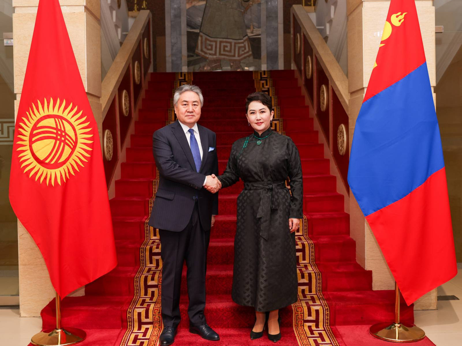 Б.Батцэцэг: Киргизийн Ерөнхийлөгчийн айлчлалын хүрээнд тус улс Монголд ЭСЯ-аа нээнэ