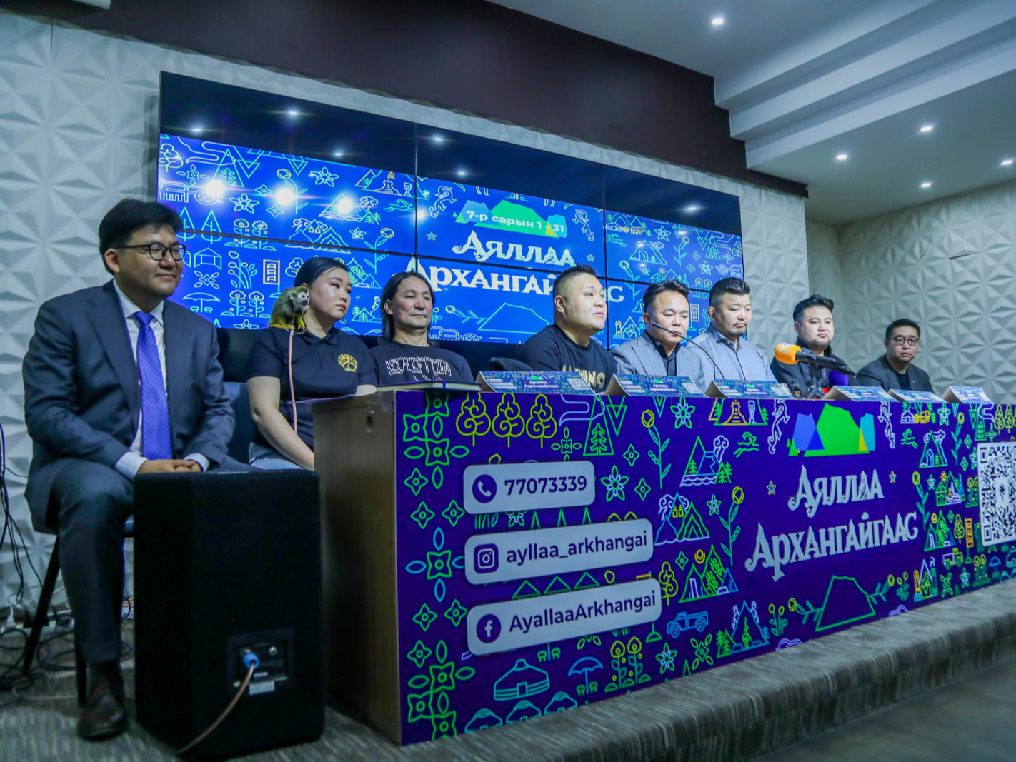 АРХАНГАЙ 100 ЖИЛ: Амьтны хүрээлэн, амьд хөгжмийн хамтлагийн тоглолт, цирк, бөхийн барилдаан, мото уралдаан, нийтийн дуучдын шоу, Люминогийн тоглолтонд урьж байна 
