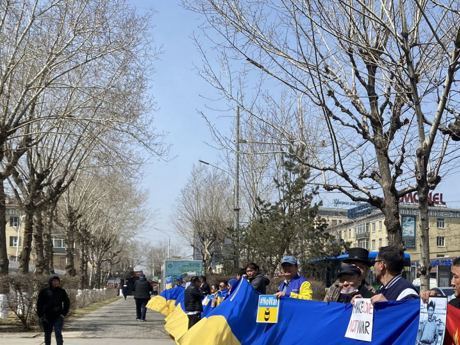"No War" хөдөөлгөөний залуус "Монгол улс латин үсэг рүү шилжихэд ямар ч асуудал гарахгүй" гэлээ